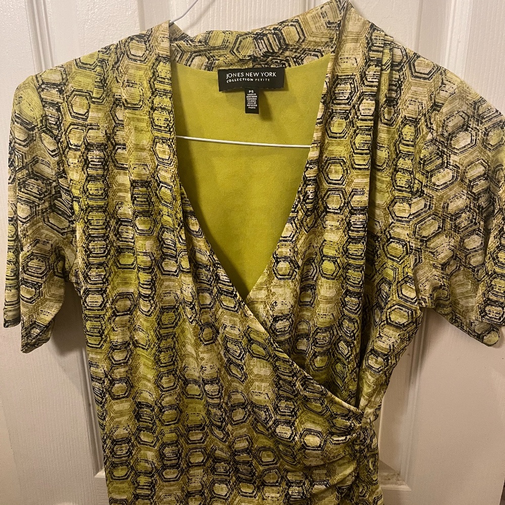 Chartreuse Jones New York Collection Petite Top